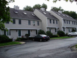 28 Lucille Pl, Newton, MA 02464-1211