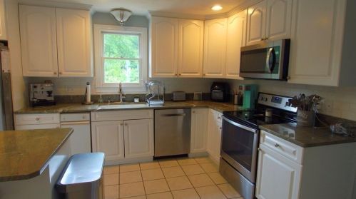 14 Hickory Ln, Ipswich MA  01938-1080 exterior