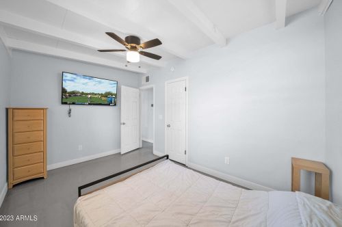 2205 Cambridge Ave, Phoenix AZ 85008-1027 exterior