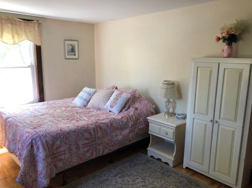 89 Charles St, Whitman MA 02382-2005 exterior