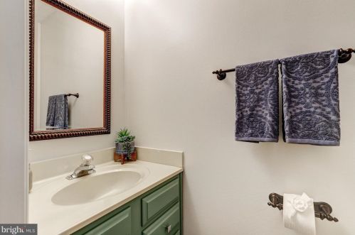 5038 Southern Star Ter, Columbia MD 21044-1293 exterior