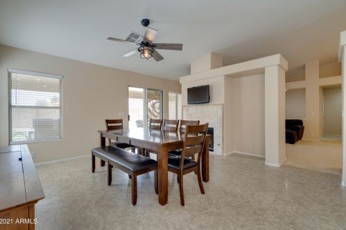 19816 33 Pl, Phoenix AZ 85050-7909 exterior