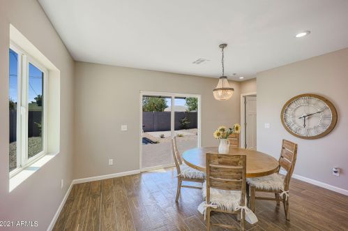 1359 Clarendon Ave, Phoenix AZ  85013-3330 exterior