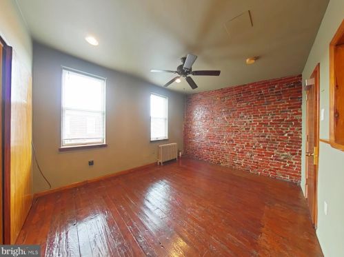 2204 15 St, Philadelphia PA 19132-4414 exterior