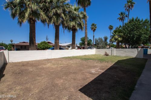 4739 39th Dr, Phoenix AZ  85019-2905 exterior