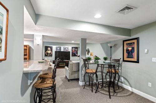 21 Winterberry Way, Norfolk MA 02056-1834 exterior