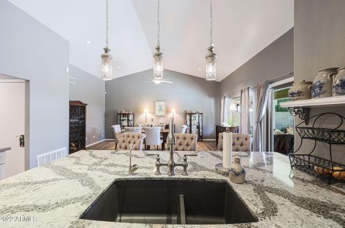 18824 41 St, Phoenix AZ 85032-6711 exterior