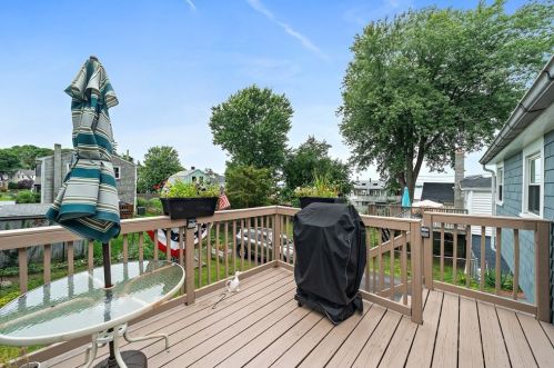 19 St, Weymouth MA 02191-1605 exterior