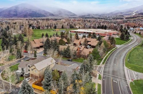 1492 Mdw Loop Rd, Park City UT 84098-5941 exterior