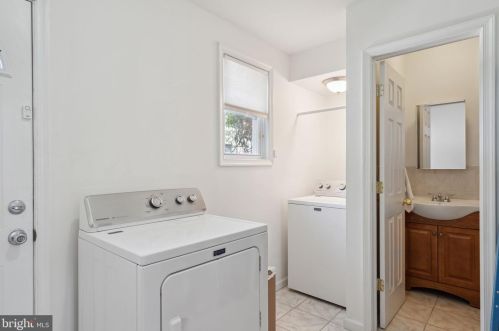 1836 Bancroft St, Philadelphia PA 19145-3015 exterior