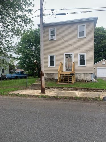 9 Hern Ave, Taunton, MA 02780-4020