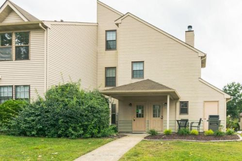 1610 Violet Ln, Jackson Twp NJ  08527-4157 exterior