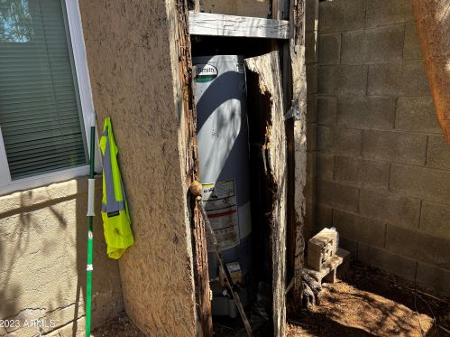 8838 2nd St, Phoenix AZ 85020-2806 exterior