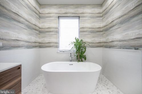 1614 16 St, Philadelphia PA 19121-3202 exterior