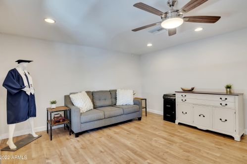 13215 37 Pl, Phoenix AZ 85050-2699 exterior