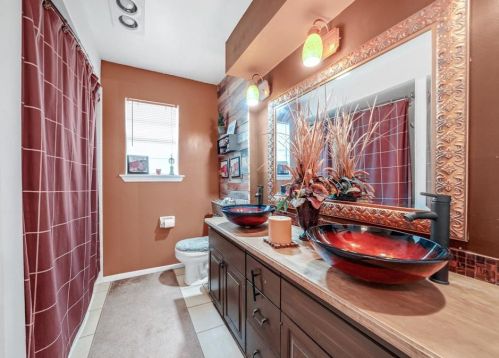 2208 Belmont Dr, Richmond TX 77469-5502 exterior