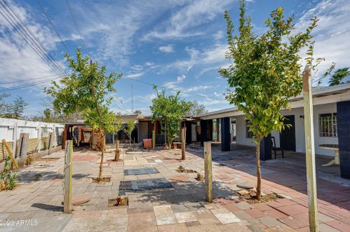 3416 Cambridge Ave, Phoenix AZ 85008-1215 exterior