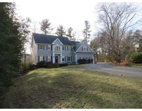 2 Devine Ln, Southborough MA  01772-1531 exterior