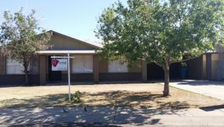 7801 Hollyhock Dr, Phoenix AZ  85033-4960 exterior