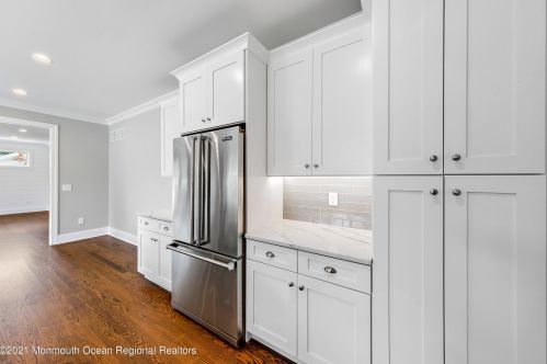 747 Sycamore Ave, Tinton Falls NJ 07724-3237 exterior