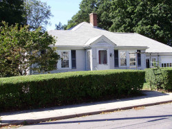 105 Adams Ave, Newton, MA 02465-1045
