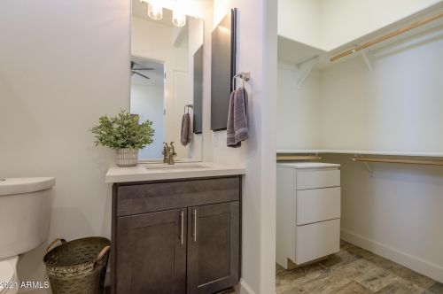 35205 3rd Ave, Phoenix AZ 85027-5908 exterior