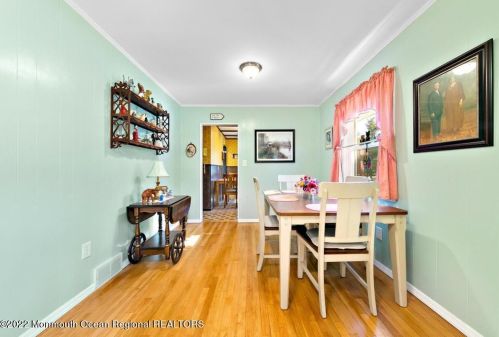 41 Reynolds Dr, Tinton Falls NJ 07724-2323 exterior