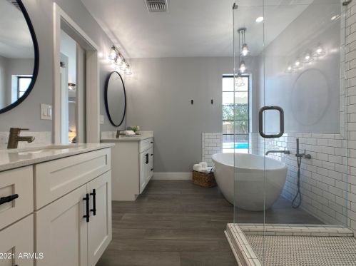 2423 Beryl Ave, Phoenix AZ 85021-2480 exterior