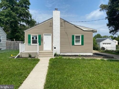 212 Evergreen Ave, West Deptford, NJ 08051-1043