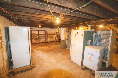 17 Grant Ave, Carteret NJ 07008-3105 exterior