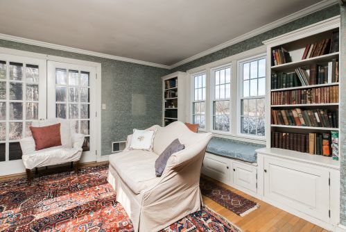 145 Salem Rd, Topsfield MA 01983-2515 exterior