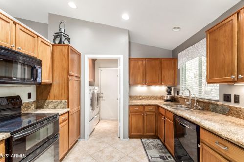 16630 29 St, Phoenix AZ 85032-3726 exterior