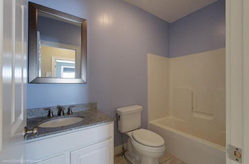 635 Rock St, Fall River MA  02720-3437 exterior