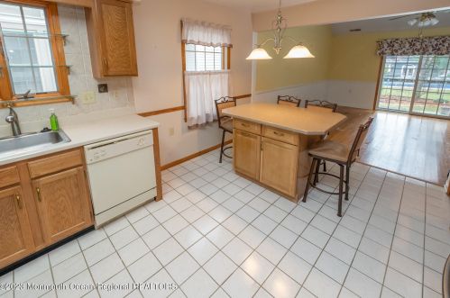 30 Baker Dr, Jackson Twp NJ 08527 exterior