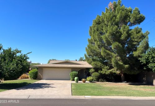 4518 38th St, Phoenix, AZ 85018-3510