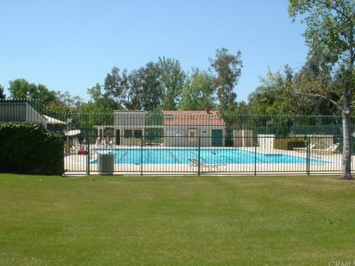 4042 Glenwood St, Irvine CA 92604-2223 exterior