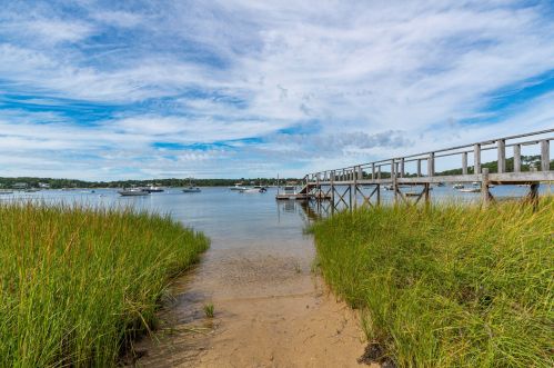 48 Strong Is Rd, Chatham MA 02633-1435 exterior