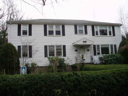 102 Thurston Rd, Newton, MA 02464-1200