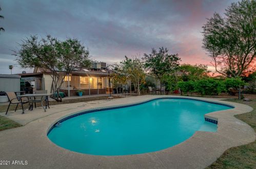 3844 Bloomfield Rd, Phoenix AZ  85032-7334 exterior