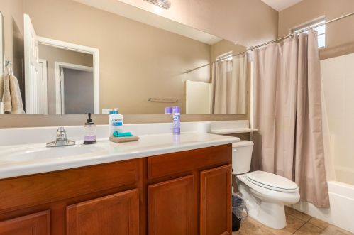 2607 Apollo Rd, Phoenix AZ 85042-5381 exterior