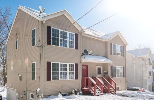 12 Merchant St, Worcester, MA 01603-1216