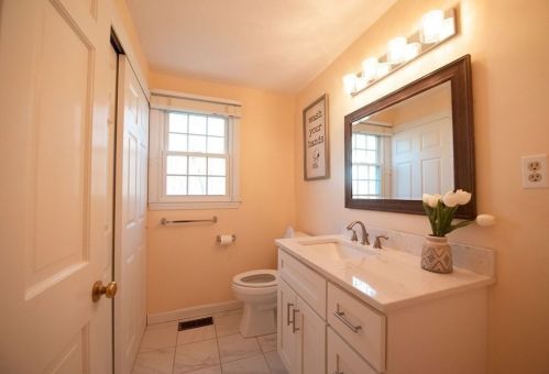 187 Woodland Rd, Southborough MA 01772-2039 exterior