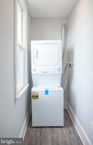 1815 20 St, Philadelphia PA 19145-2048 exterior