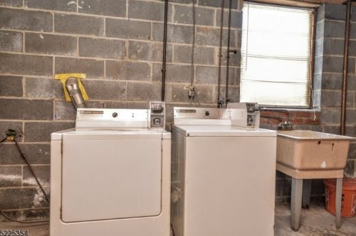 75 Florence Ave, Belleville NJ  07109-4139 exterior