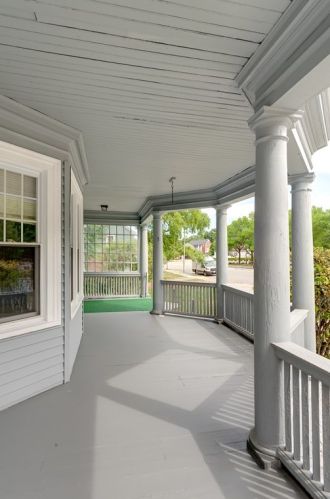 690 Pleasant St, Worcester, MA 01602-2751