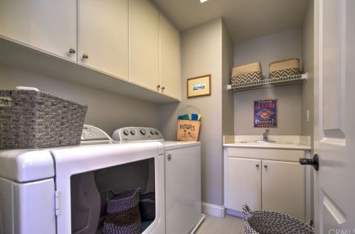 11 Oroville, Irvine CA 92602-0922 exterior