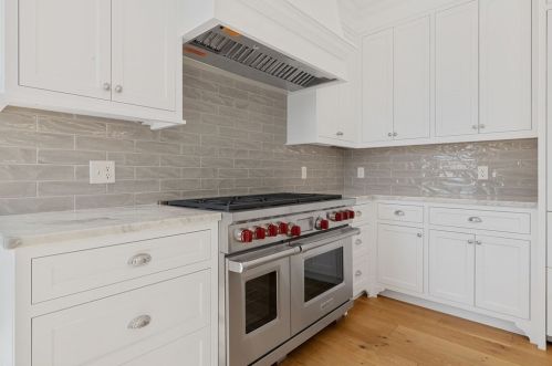 558 Fox Hill Rd, Chatham MA 02633-1412 exterior