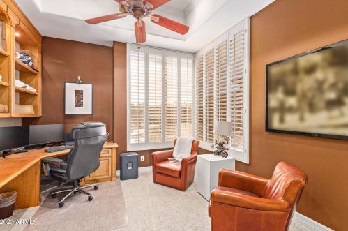 22843 54th St, Phoenix AZ  85054-7199 exterior