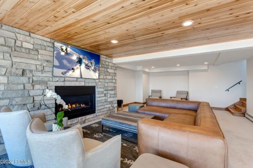 370 Centennial Cir, Park City UT 84060-7801 exterior