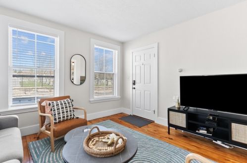 53 Hale St, Beverly MA 01915-5426 exterior